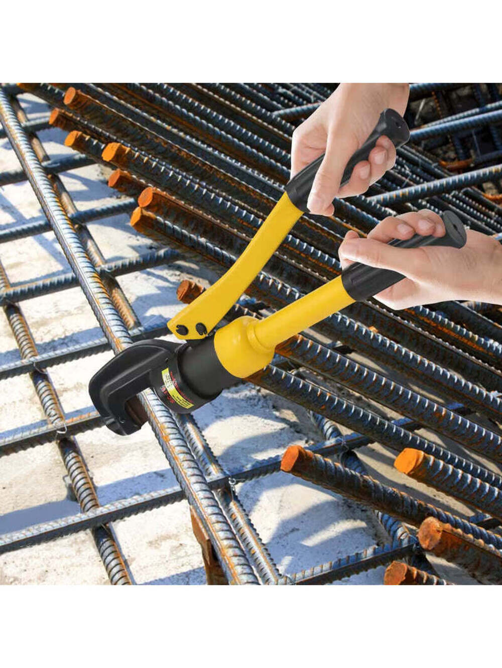 Portable Hydraulic Rebar Cutter with a Capacity of 16 Tons